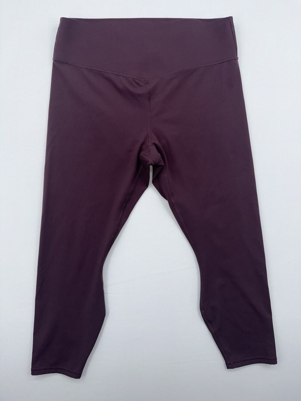 Fabletics Oasis PureLuxe High-Waisted Capri Athletic Pocketed Leggings Burgundy
